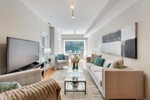 Tiny photo for 4753 N Beacon Street #2, Chicago, IL 60640 (MLS # 12731409)