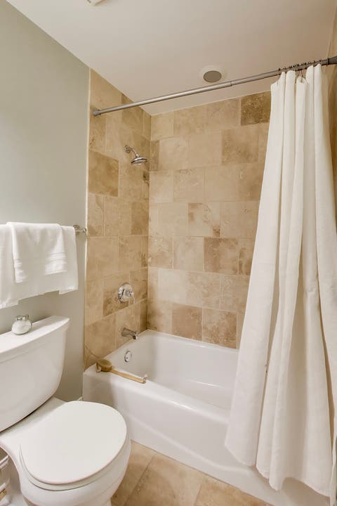 Tiny photo for 4753 N Beacon Street #2, Chicago, IL 60640 (MLS # 12731409)