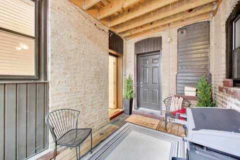 Tiny photo for 4753 N Beacon Street #2, Chicago, IL 60640 (MLS # 12731409)