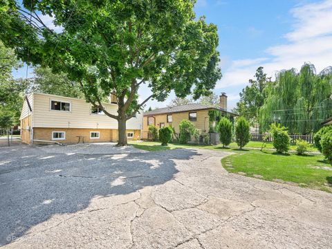 Tiny photo for 740 S La Grange Road, La Grange, IL 60525 (MLS # 12459160)