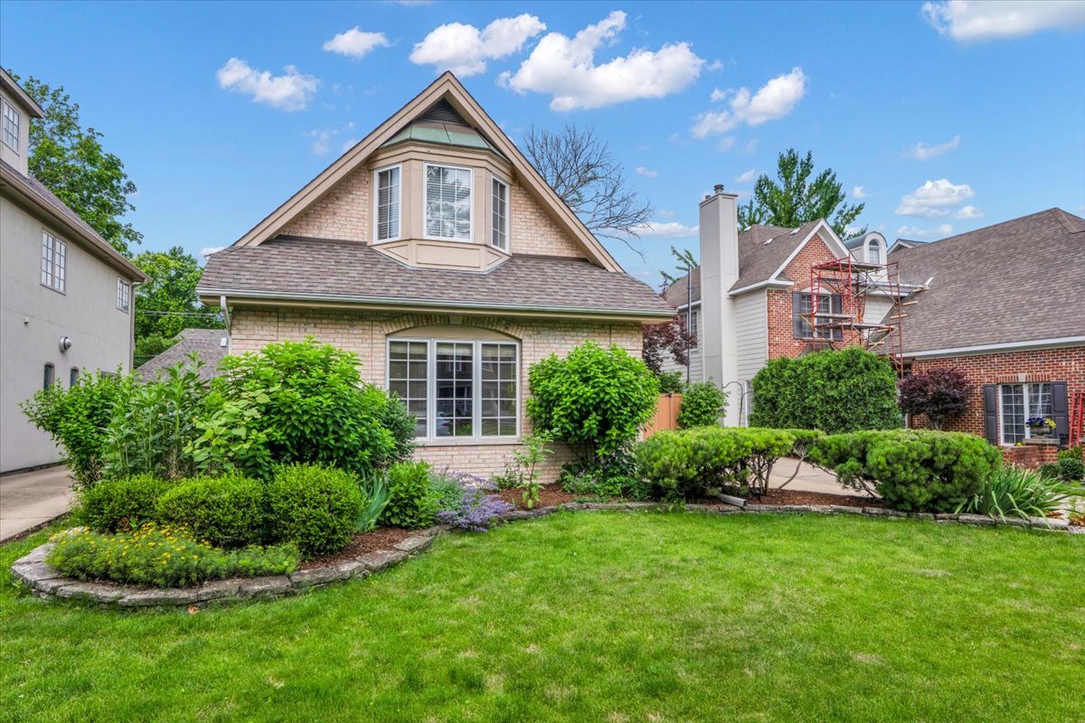 310 N County Line Road
