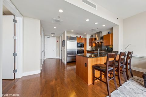 Tiny photo for 401 N Wabash Avenue #52B, Chicago, IL 60611 (MLS # 12355380)