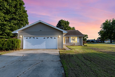 Tiny photo for 1971 Fleming Street, Watseka, IL 60970 (MLS # 12724397)