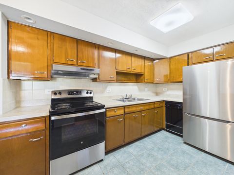Tiny photo for 2222 S Goebbert Road #358, Arlington Heights, IL 60005 (MLS # 12661896)
