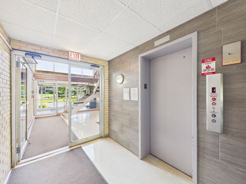 Tiny photo for 2222 S Goebbert Road #358, Arlington Heights, IL 60005 (MLS # 12661896)