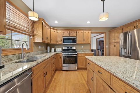 Tiny photo for 1334 Walsh Drive, Yorkville, IL 60560 (MLS # 12600534)