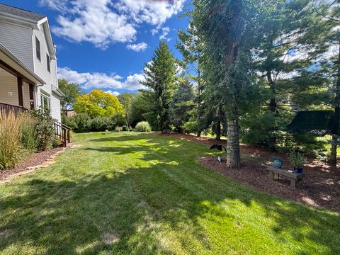 Tiny photo for 2S590 Seraph Holmes Court, Warrenville, IL 60555 (MLS # 12592846)