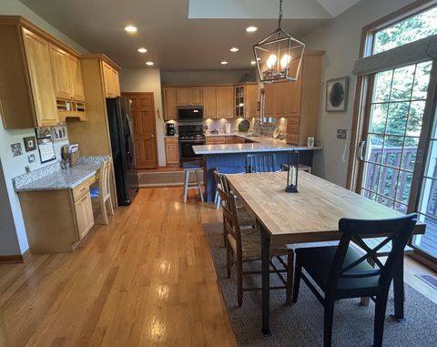 Tiny photo for 2S590 Seraph Holmes Court, Warrenville, IL 60555 (MLS # 12592846)