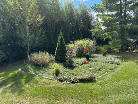 Tiny photo for 2S590 Seraph Holmes Court, Warrenville, IL 60555 (MLS # 12592846)