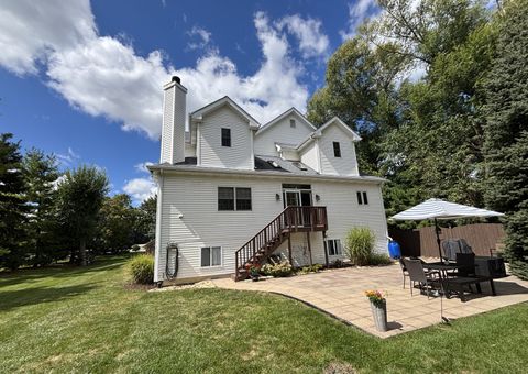 Tiny photo for 2S590 Seraph Holmes Court, Warrenville, IL 60555 (MLS # 12592846)