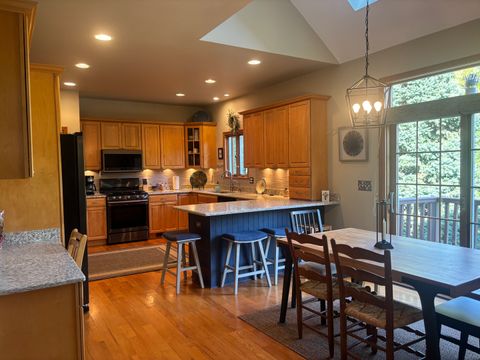 Tiny photo for 2S590 Seraph Holmes Court, Warrenville, IL 60555 (MLS # 12592846)