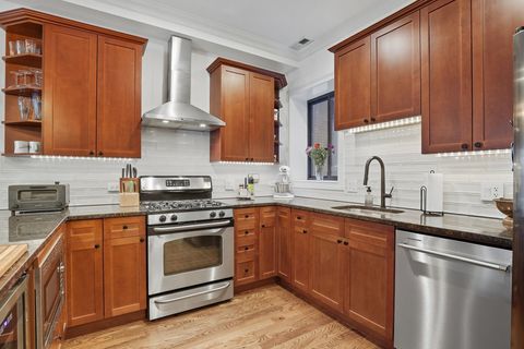 Tiny photo for 5219 N Winthrop Avenue #1N, Chicago, IL 60640 (MLS # 12474470)