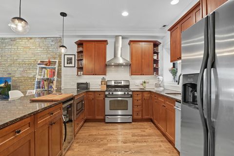 Tiny photo for 5219 N Winthrop Avenue #1N, Chicago, IL 60640 (MLS # 12474470)