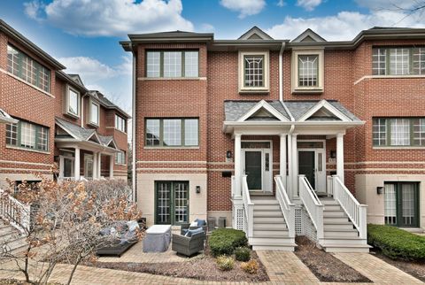 142 W 3rd Street 142 Elmhurst IL 60126