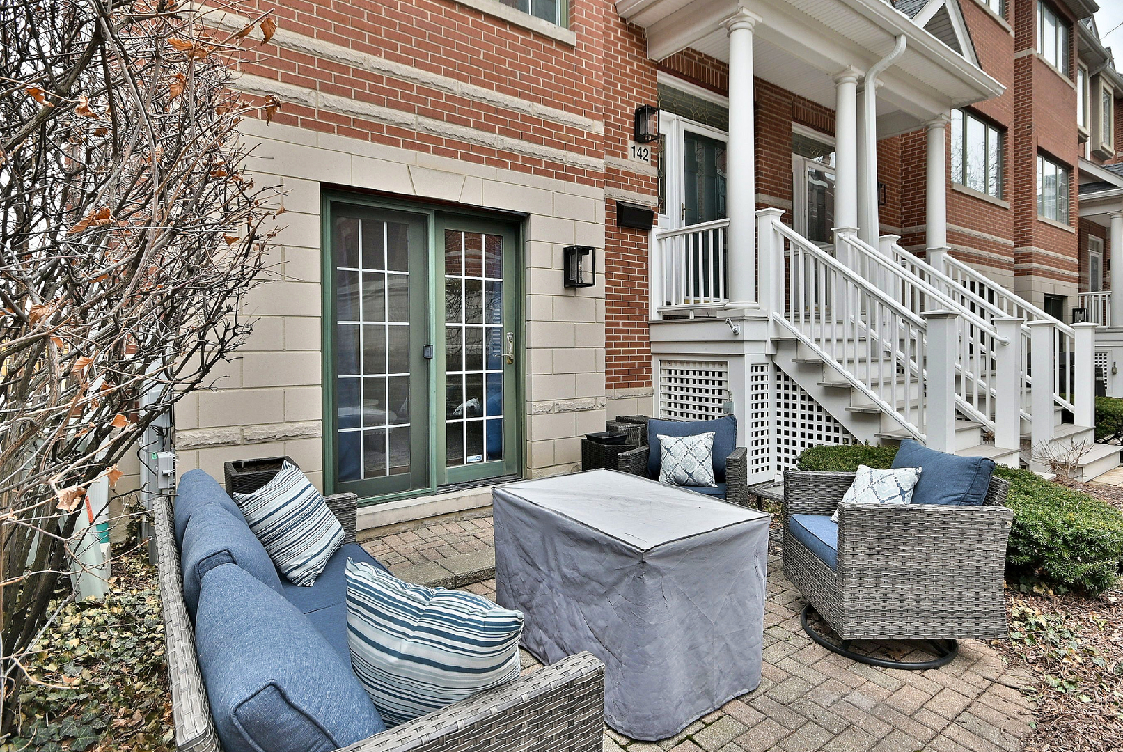 142 W 3rd Street 142