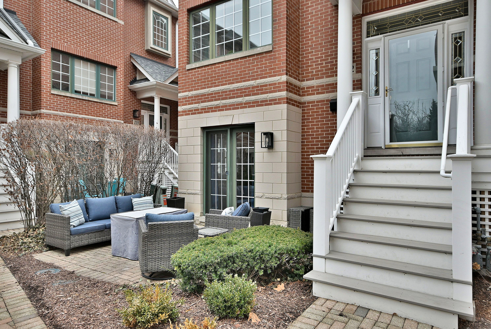 142 W 3rd Street 142