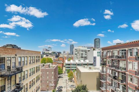 Tiny photo for 1000 W Adams Street #815, Chicago, IL 60607 (MLS # 12510682)