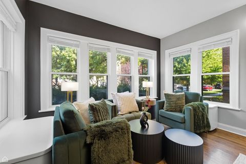 2645 W Winnemac Avenue Chicago IL 60625