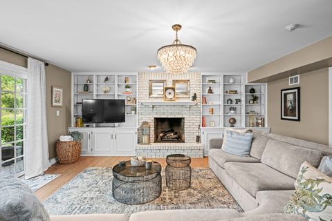 Tiny photo for 508 W MARION Street, Prospect Heights, IL 60070 (MLS # 12628981)