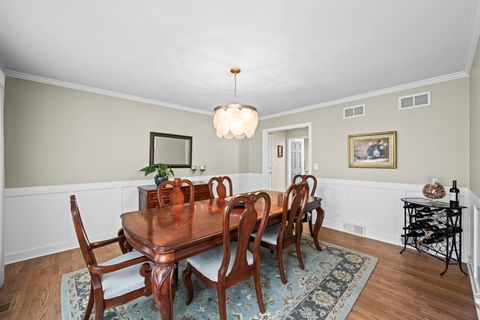 Tiny photo for 508 W MARION Street, Prospect Heights, IL 60070 (MLS # 12628981)