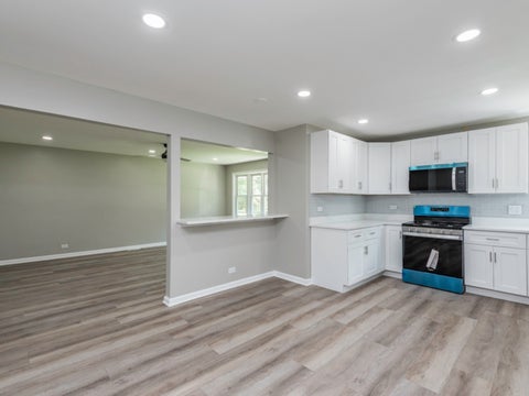 Tiny photo for 10350 W California Avenue, Beach Park, IL 60099 (MLS # 12735526)