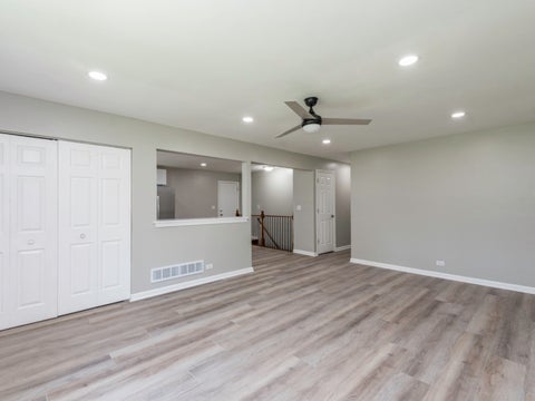 Tiny photo for 10350 W California Avenue, Beach Park, IL 60099 (MLS # 12735526)