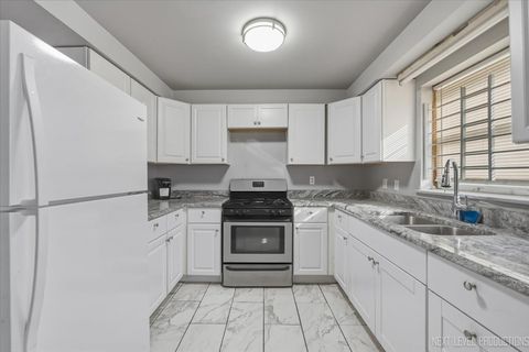 Tiny photo for 7935 S Blackstone Avenue, Chicago, IL 60619 (MLS # 12578613)