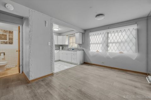 Tiny photo for 7935 S Blackstone Avenue, Chicago, IL 60619 (MLS # 12578613)