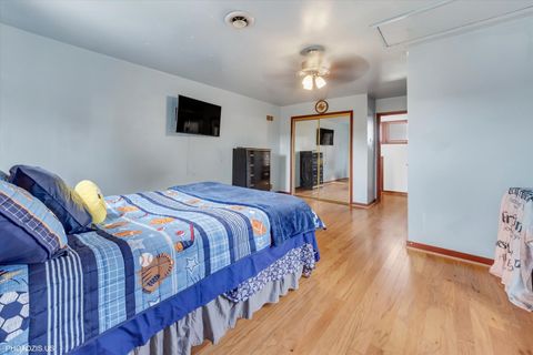 Tiny photo for 7246 N Meade Avenue, Chicago, IL 60646 (MLS # 12507255)