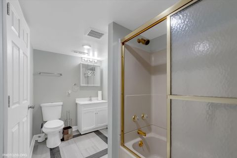 Tiny photo for 7246 N Meade Avenue, Chicago, IL 60646 (MLS # 12507255)