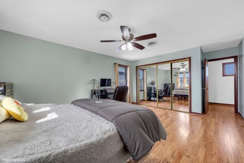 Tiny photo for 7246 N Meade Avenue, Chicago, IL 60646 (MLS # 12507255)