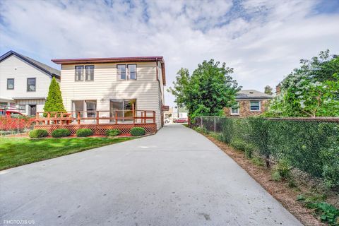 Tiny photo for 7246 N Meade Avenue, Chicago, IL 60646 (MLS # 12507255)