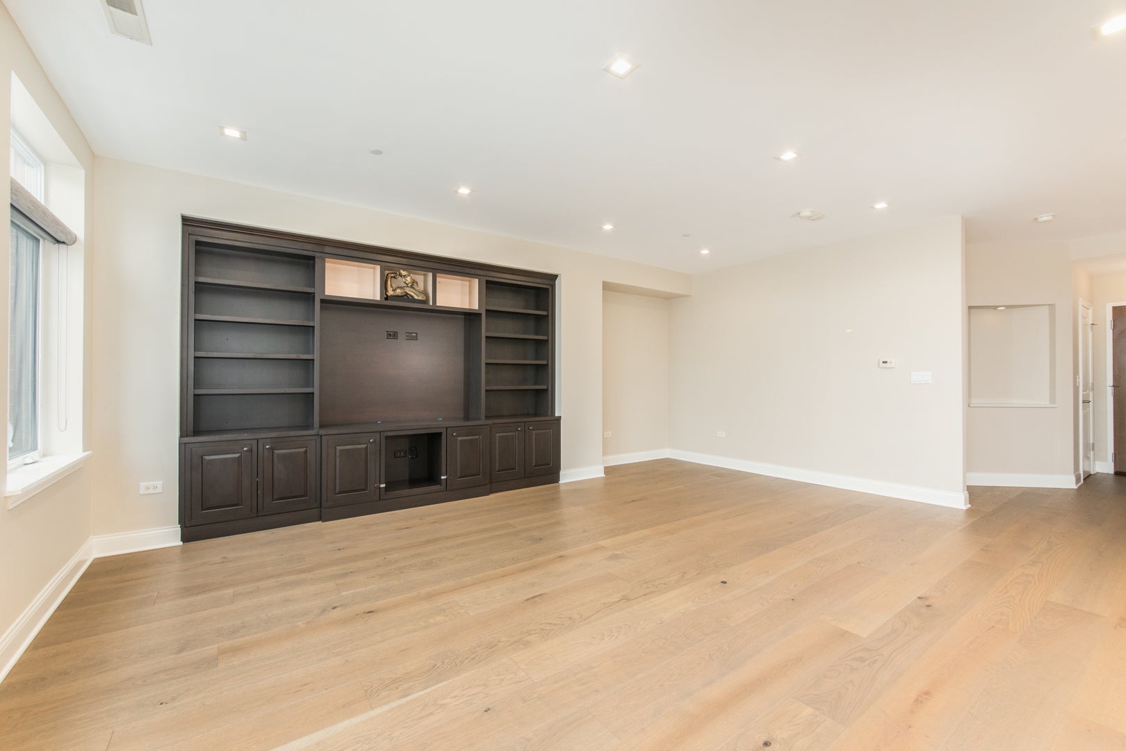 120 N Northwest Highway 405