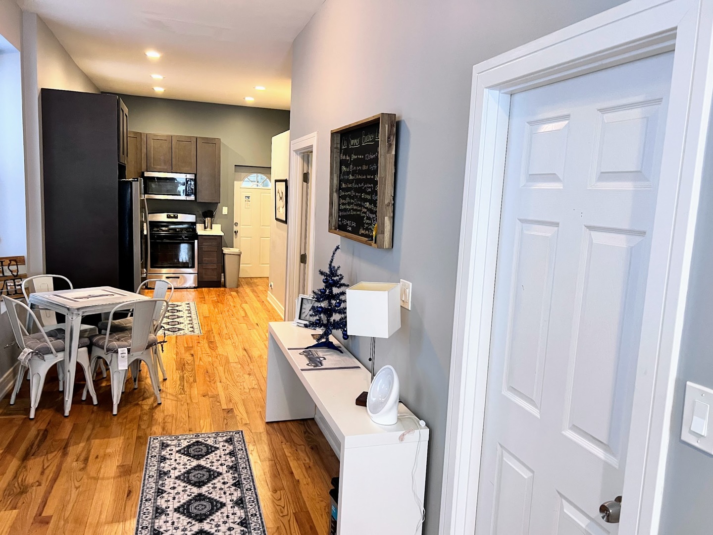 113 S Paulina Street 3F