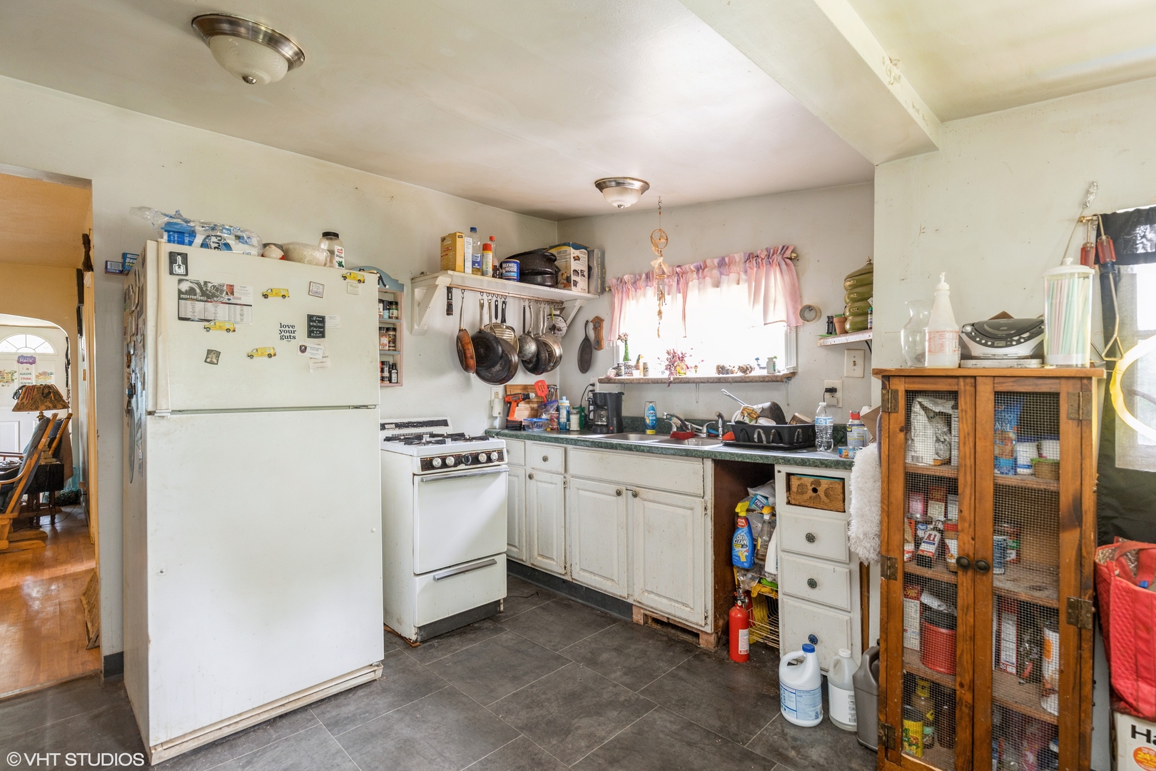 10 S Hickory Avenue