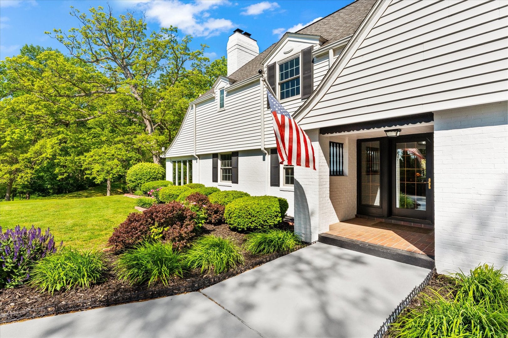27 Hickory Lane