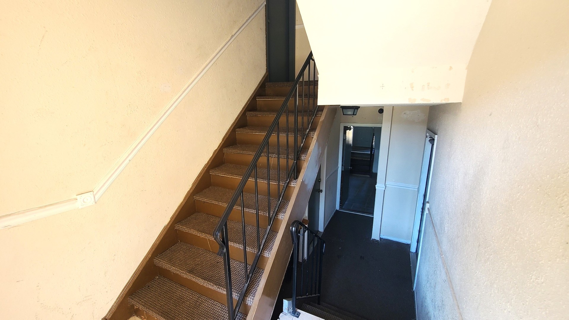 7713 Woodward Avenue 3B