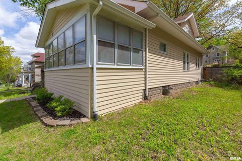 Tiny photo for 1037 22ND Street, Rock Island, IL 61201 (MLS # QC4262976)