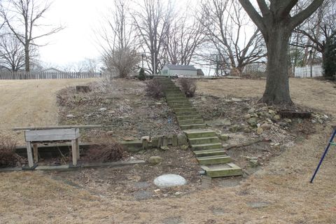 Tiny photo for 224 Pin Oak Drive, Geneseo, IL 61254 (MLS # 12574778)