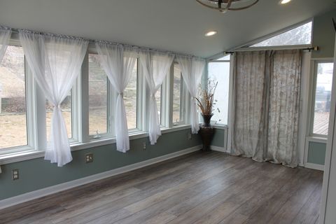 Tiny photo for 224 Pin Oak Drive, Geneseo, IL 61254 (MLS # 12574778)