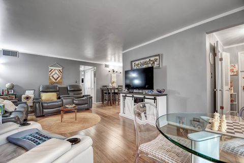 Tiny photo for 4119 W 98th Street #A, Oak Lawn, IL 60453 (MLS # 12520445)