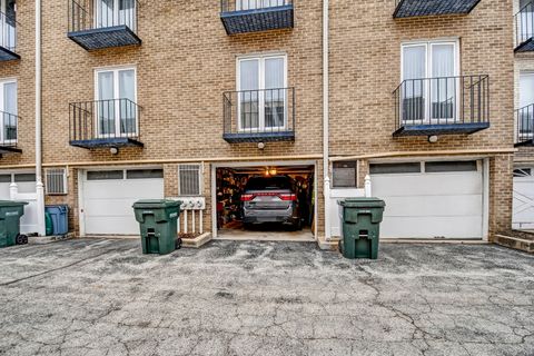 Tiny photo for 4119 W 98th Street #A, Oak Lawn, IL 60453 (MLS # 12520445)