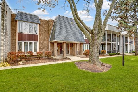 Photo of 4119 W 98th Street #A, Oak Lawn, IL 60453 (MLS # 12520445)