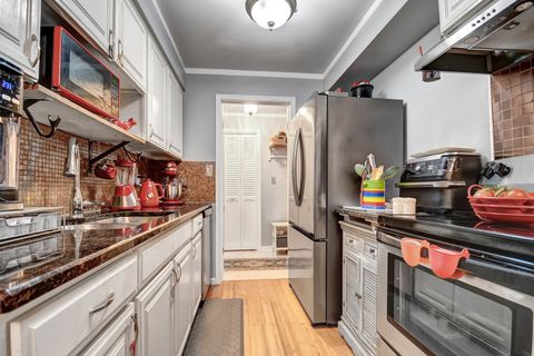 Tiny photo for 4119 W 98th Street #A, Oak Lawn, IL 60453 (MLS # 12520445)