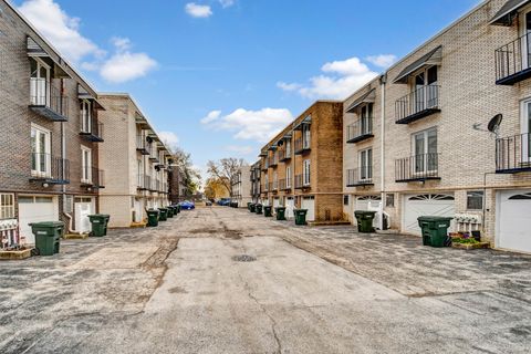 Tiny photo for 4119 W 98th Street #A, Oak Lawn, IL 60453 (MLS # 12520445)