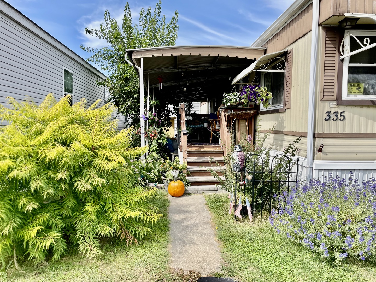 9001 S Cicero Avenue 335