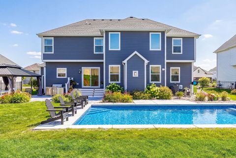 Tiny photo for 4211 Chinaberry Lane, Naperville, IL 60564 (MLS # 12622242)