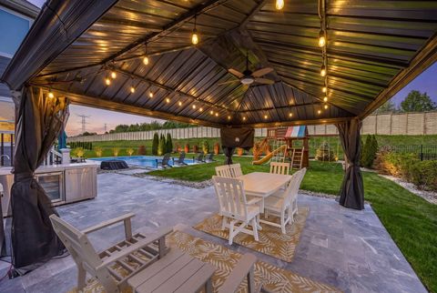 Tiny photo for 4211 Chinaberry Lane, Naperville, IL 60564 (MLS # 12622242)