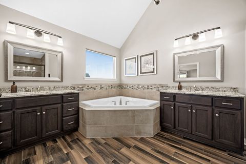 Tiny photo for 4211 Chinaberry Lane, Naperville, IL 60564 (MLS # 12622242)