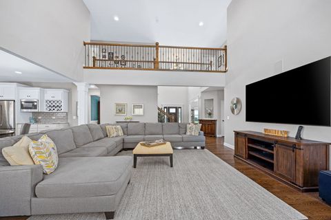 Tiny photo for 4211 Chinaberry Lane, Naperville, IL 60564 (MLS # 12622242)